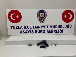 TUZLA'DA ÇİÇEKÇİ DÜKKANINDA HUSUMETLİSİNİ VURAN ŞÜPHELİ YAKALANDI