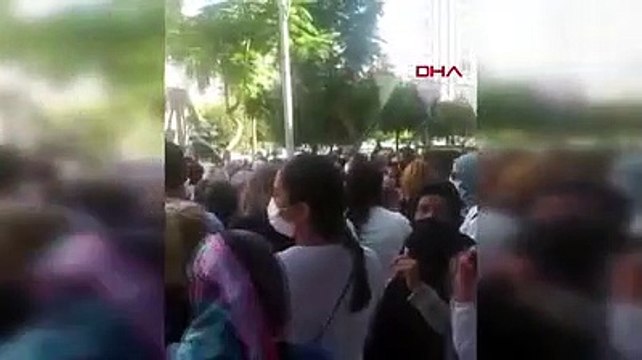 Adana'da '50 TL'lik halı' izdihamı: Polis müdahale etti