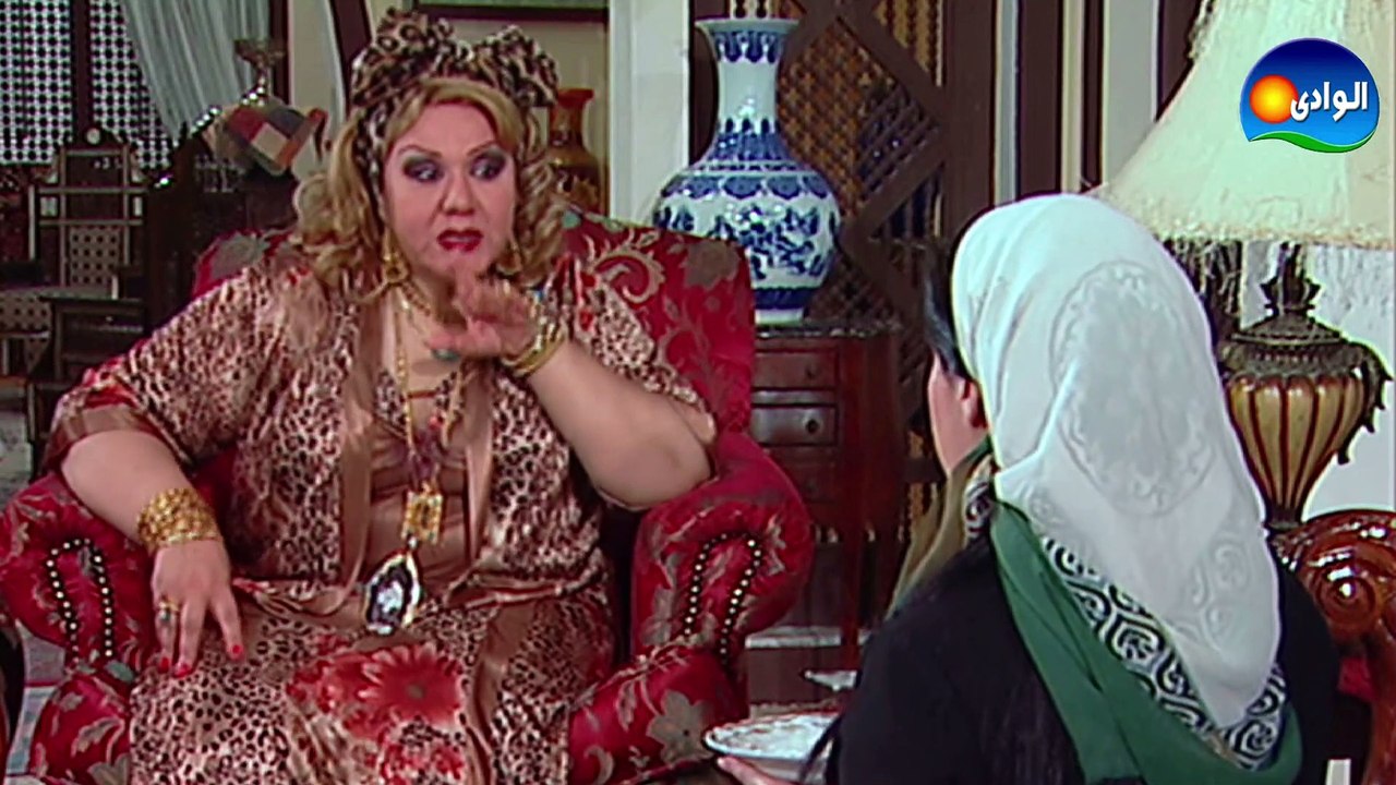 هياتم عامله عمل لضرتها لوسي عشان خاطر عيون العقاد الكبير مسلسل الباطنية