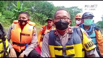 Pencarian Korban Tenggelam, Polisi & Tim SAR Sisir Sungai Sengkarang