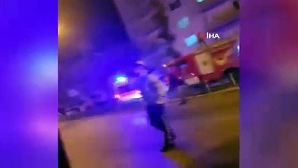 5 katlı bina küle döndü: Yanan evlerini gözyaşları içerisinde izlediler