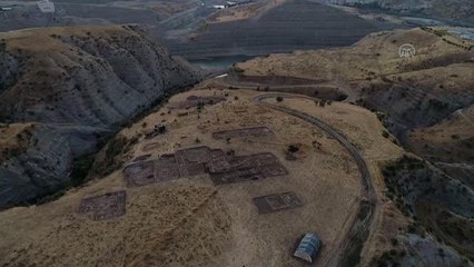 MARDİN -"Boncuklu Tarla"da 12 bin yıllık olduğu tahmin edilen tapınak bulundu