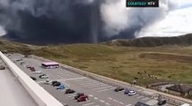Japon : Éruption du Mont Aso !