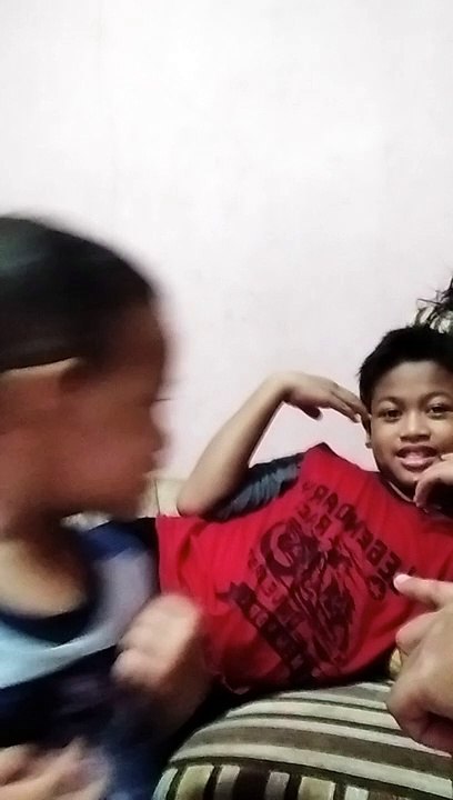 main sama anak