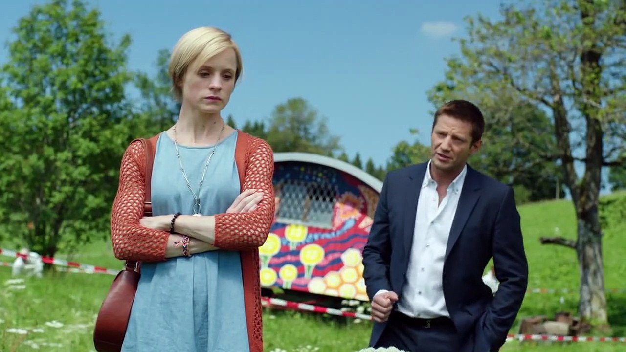 Die Rosenheim-Cops (372) Staffel 16 Folge 22 - Kein Honigschlecken