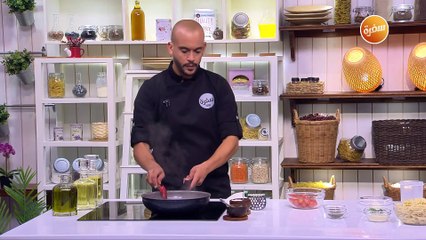 مكرونة بصوص الطماطم الشيري | عمر إسماعيل