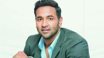 Pawan Kalyan Hugs MAA President Manchu Vishnu