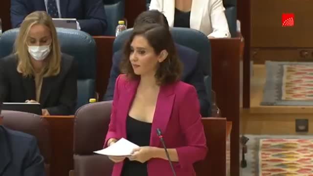 Las mascarillas dejarán de ser obligatorias en los patios de los colegios madrileños a partir del lunes