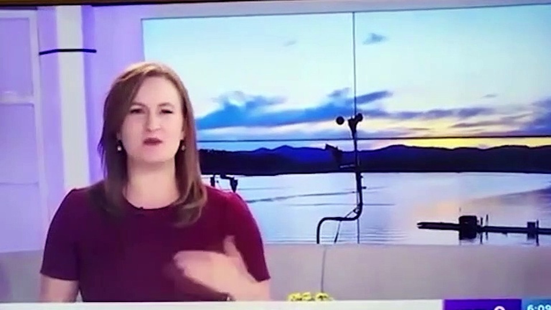 Hava durumu yayınında porno film oynattılar