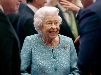 لماذا رفضت الملكة إليزابيث الثانية جائزة عجوز العام؟