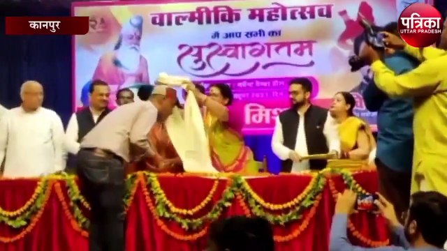 केंद्रीय राज्य मंत्री साध्वी निरंजन ने किया डॉ हेमंत मोहन को सम्मानित