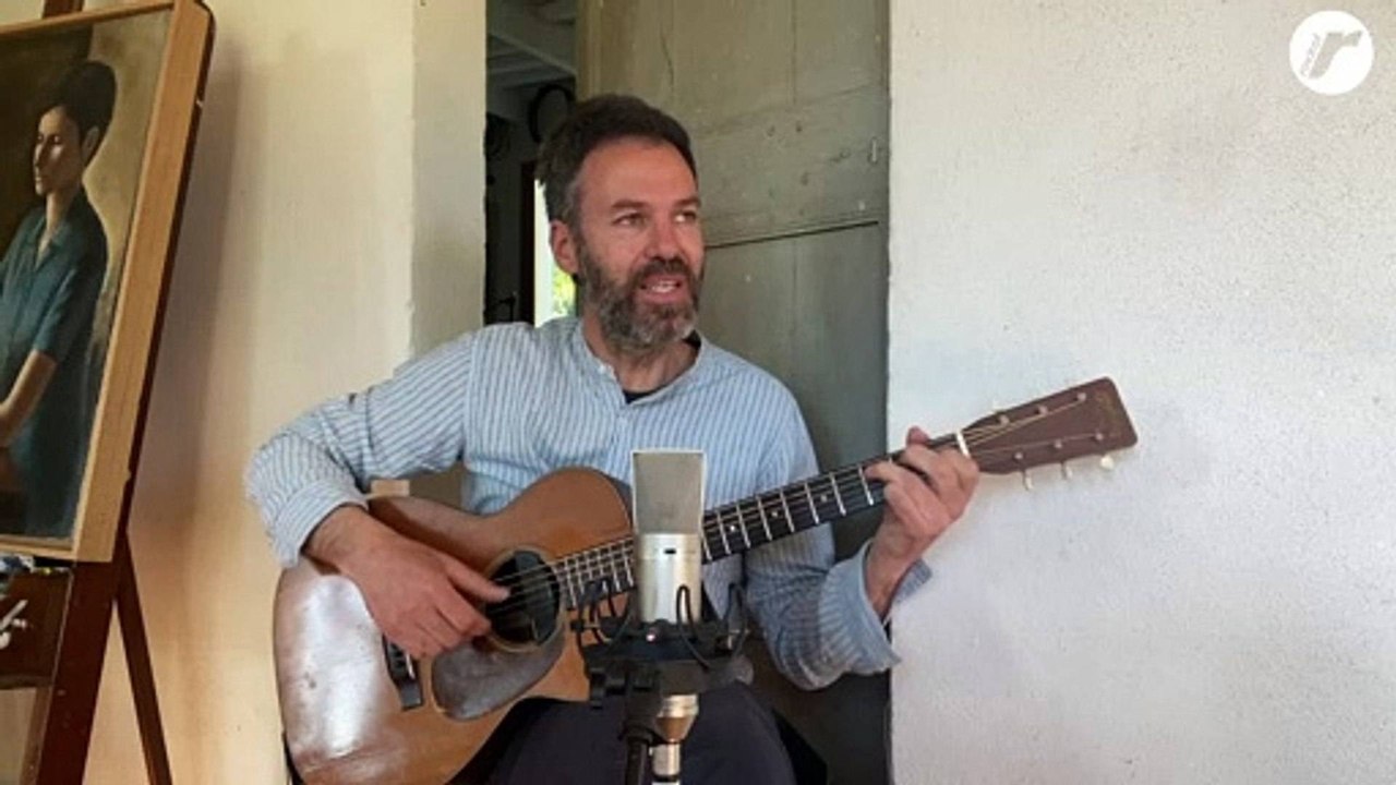 Piers Faccini suona "Together forever everywhere" per Rockol