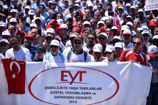 EYT çıkacak mı? EYT nedir? EYT son dakika bugün ne oldu? Emeklilikte yaşa takılanlar son dakika haberleri!