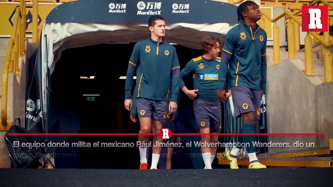 Raúl Jiménez y los Wolves tomaron curso de primeros auxilios