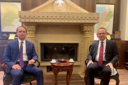 Türkiye'nin Beyrut Büyükelçisi Ulusoy, Beka Vadisi'ndeki Türkmen köylerini ziyaret etti