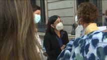 Madrid anuncia que las mascarillas dejarán de ser obligatorias en los patios de los colegios