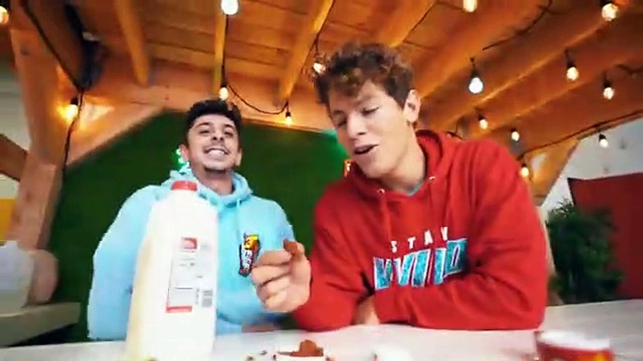 We Ate the Worlds SPICIEST Candy - Carolina Reaper Challenge