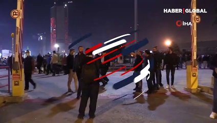 İzmir'de metro ve tramvay çalışanları masadan mutlu ayrıldı