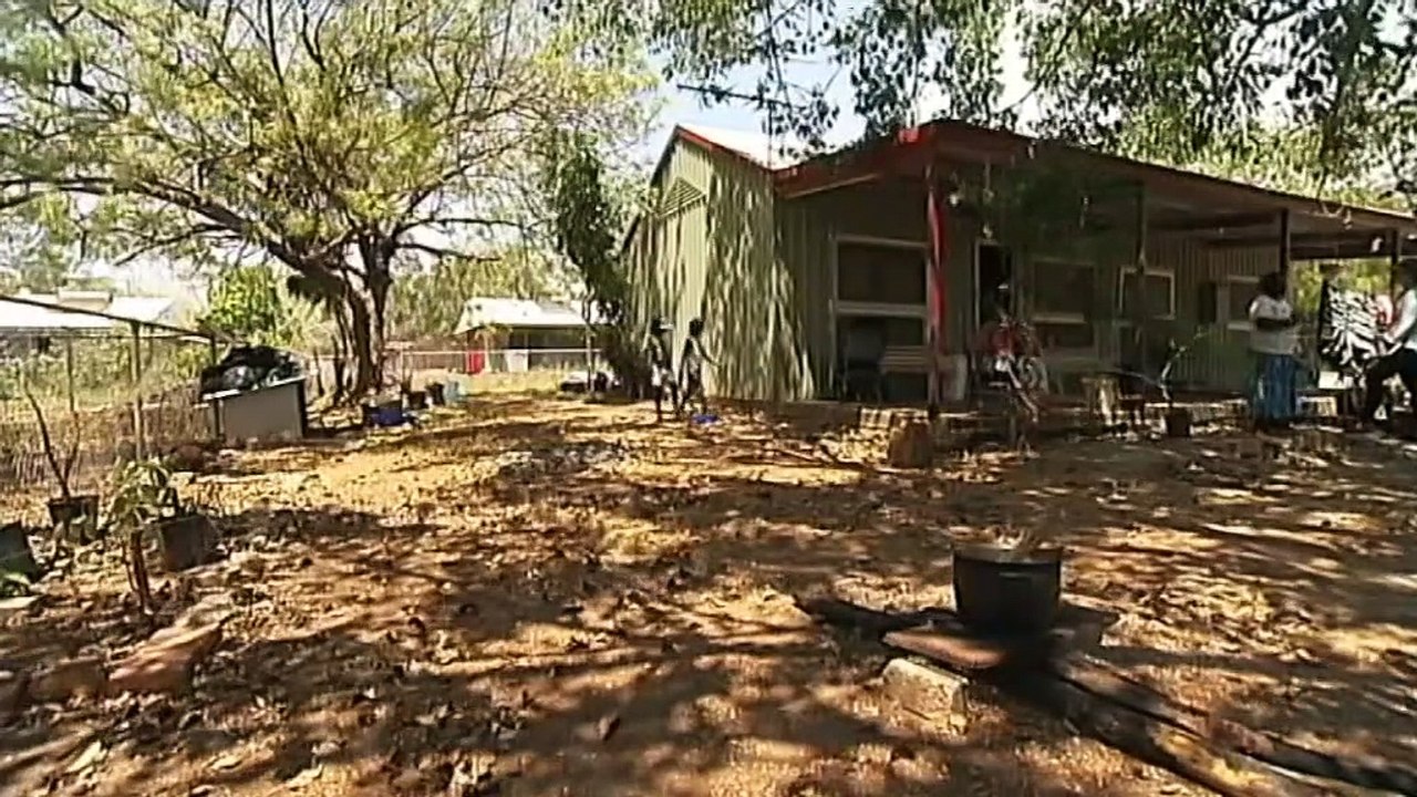 Authorities ramp up efforts to vaccinate Indigenous population as immunisation levels lag