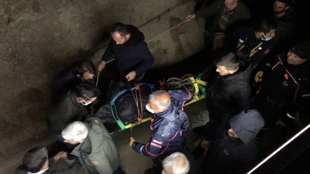 Gümüşhane’de kamyonet uçuruma yuvarlandı: 2 ölü, 1 yaralı