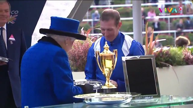 Waduh! Ratu Elizabeth II Tiba-tiba Dilarikan ke Rumah Sakit