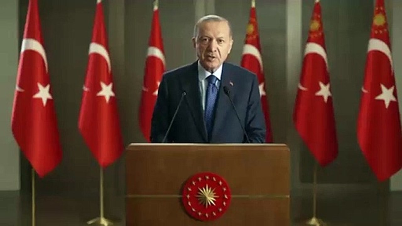 Başkan Erdoğan'dan önemli açıklamalar! Türk Kon...