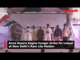 Anna Hazare begins hunger strike for Lokpal in New Delhi