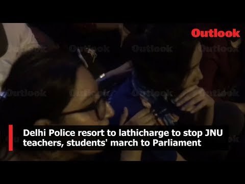 Delhi Police resort to lathicharge to stop JNU teachers, students' march