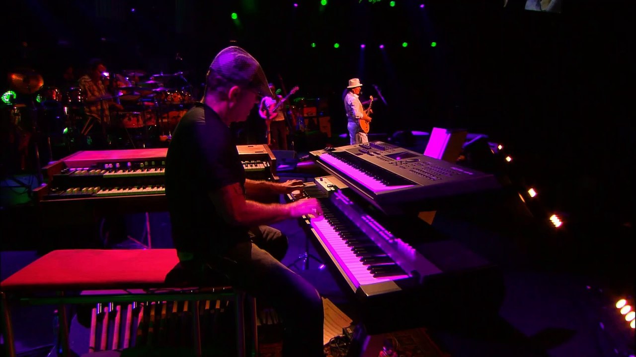 03- Santana - Singing Winds Crying Beasts