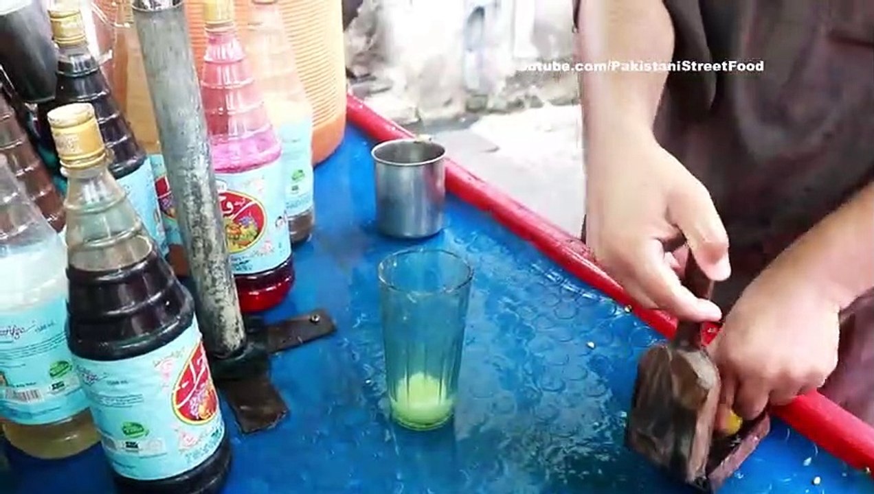 06. LEMON SODA Summer Special Lemon Juice  Street Food Rawalpindi - National Foodies
