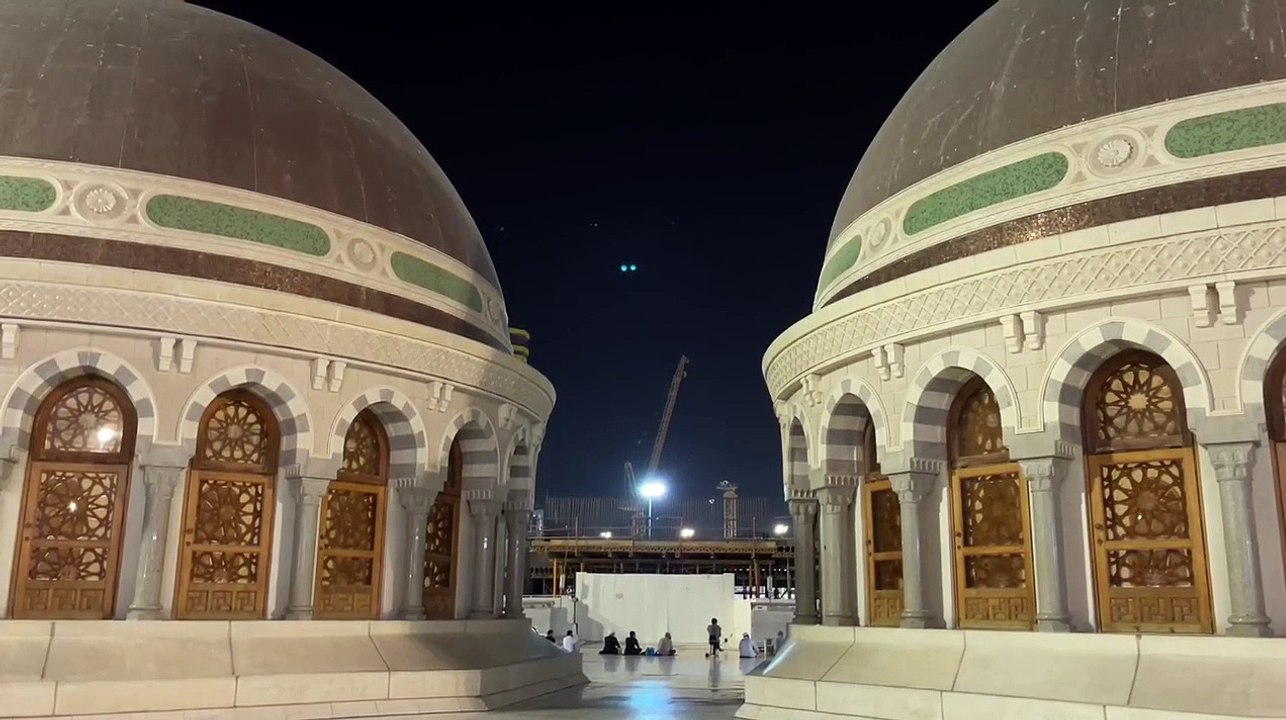 Makkah Fajr Adhaan | Sheikh Ahmad Yunis Khoja
