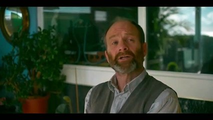 Grace con John Simm - Trailer