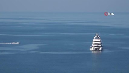 Dünyanın en zengin 4'üncü iş insanı Bill Gates, Efes'teki Meryemana Evi'ni ziyaret etti