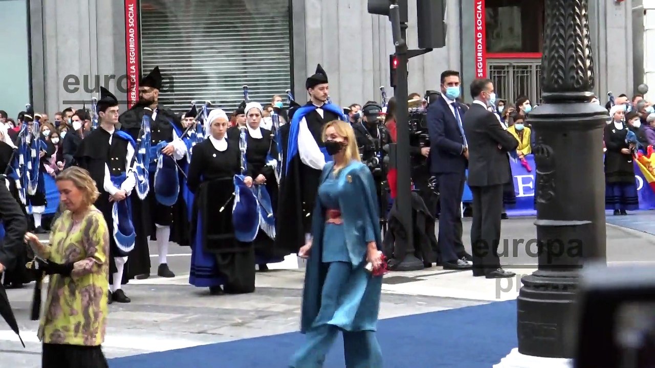 Varios rostros conocidos llegan a la ceremonia...