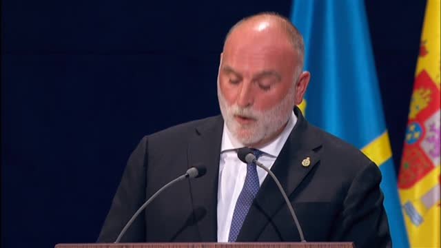 José Andrés: Alimentemos al mundo de esperanza, construyamos mesas más largas