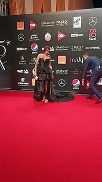 أمنية خليل بإطلالة ساحرة في حفل ختام مهرجان الجونة