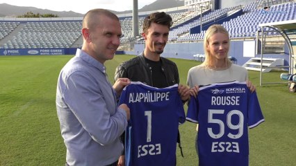 Cyclo - Isula Race 2021 - Quand Julian Alaphilippe la joue à Kylian Mbappé au Stade Furiani en Corse !