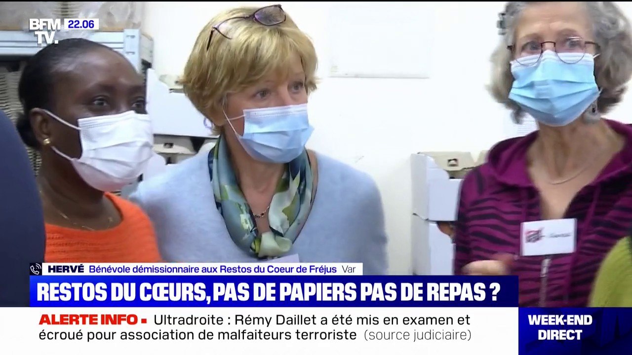 Les Restos du cœur demandent "une pièce d'identité ou une carte de séjour" pour s'inscrire, "sauf que les sans-papiers ne peuvent pas les fournir", selon ce bénévole démissionnaire