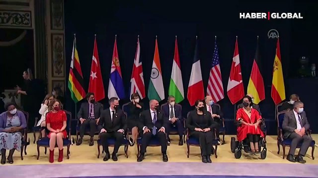 Özlem Türeci ve Uğur Şahin İspanya'da Asturias Prensesi ödülünü aldı