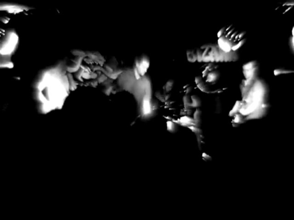 Downtown Cuckoo au Mondo bizarro