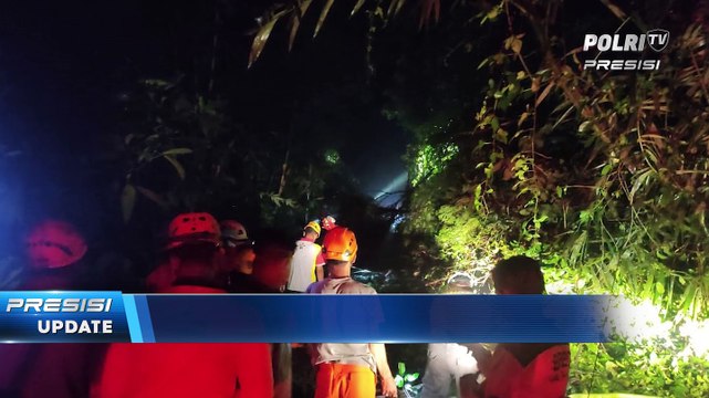 Kapolres Pekalongan Pimpin Langsung Proses Evakuasi Tanah Longsor dan Pohon Tumbang di Wilayah Kabupaten Pekalongan