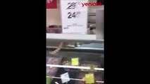 Skandal görüntü Türkiye'de ünlü zincir markette çekildi! Sosyal medyada tepki yağdı