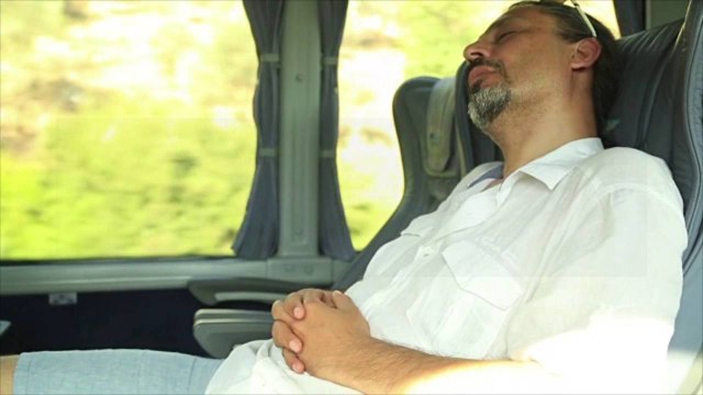 This 'Sleeping Tour' Includes a 'Food Coma Lunch' and 5 Hours of Snoozing on a Bus