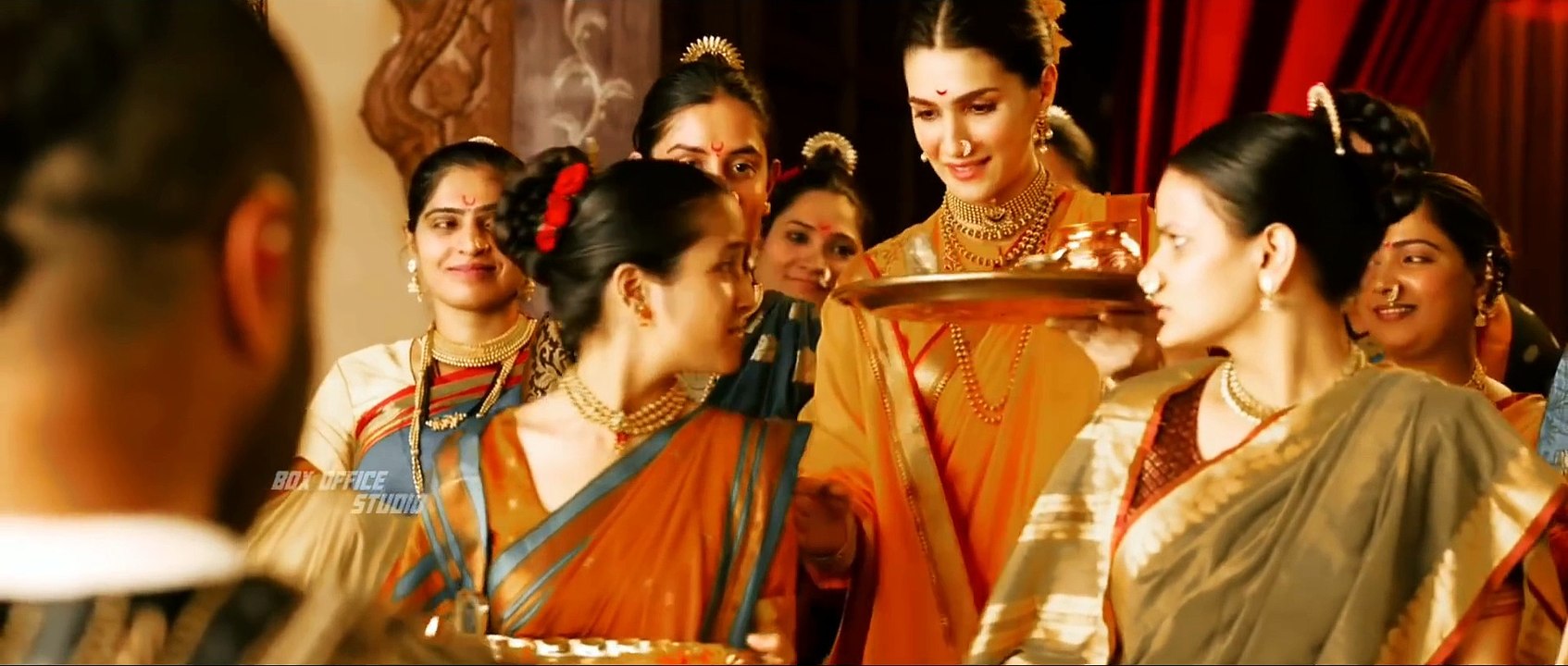 Adipurush Official Trailer Prabhas Kriti Sanon Om Raut Bhushan