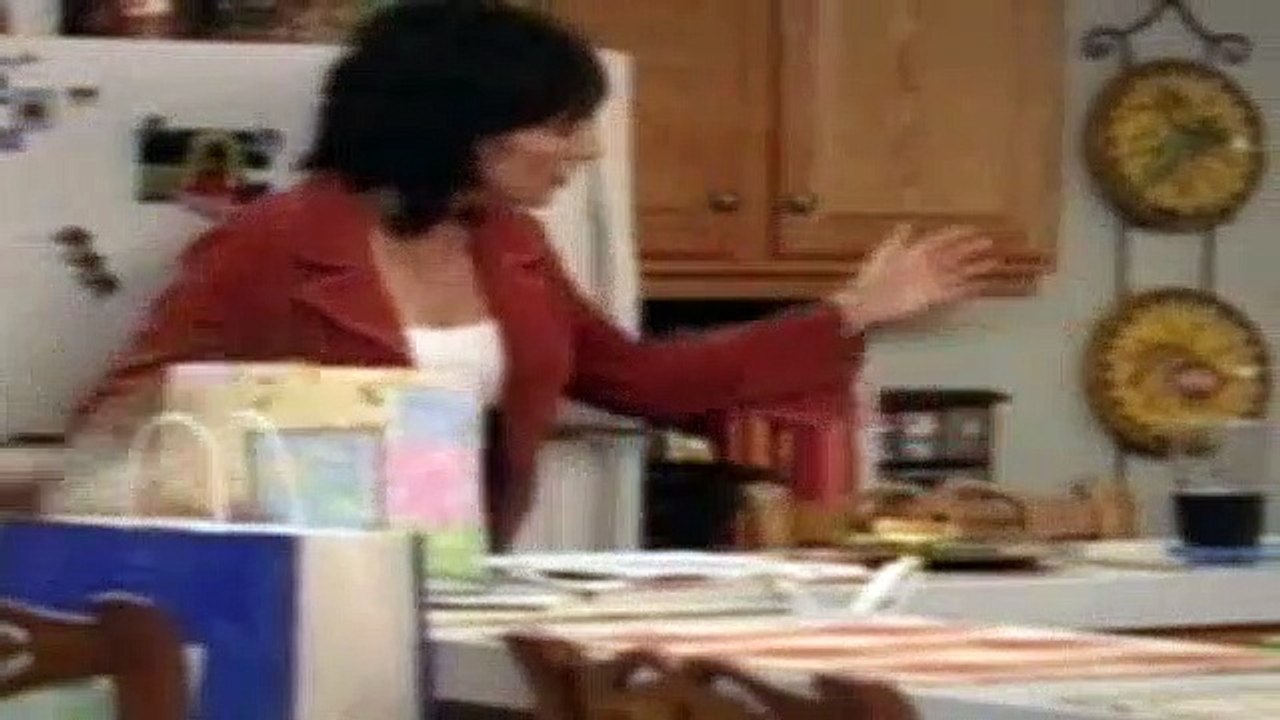 8 Simple Rules S01E03 - Bridget's First Job