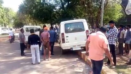 कवर्धा में फिर एक मामला, DSP की गाड़ी चढ़ी मजदूरों के ऊपर