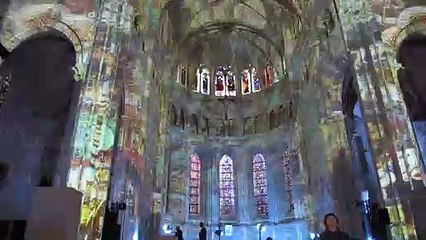 Lyon: l'intérieur de la cathédrale Saint-Jean sublimé par un show son et lumière