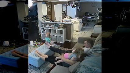 Dad’s Lightning Reflexes Save Girl From a Sore Head