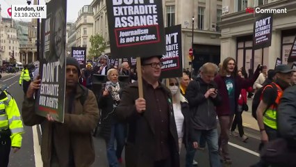 Marcha em Londres a favor de Julian Assange