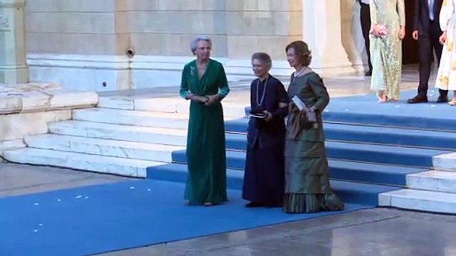 Doña Sofía recicla vestido para la boda de su sobrino, Philippos de Grecia